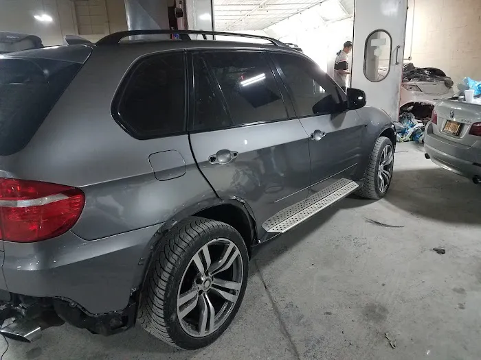 Liberato Auto Collision 2