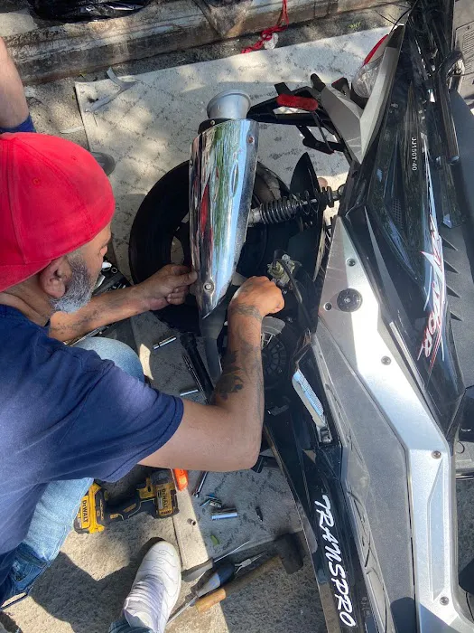 La Cabra Motorcycle/Moped Repair Shop 1