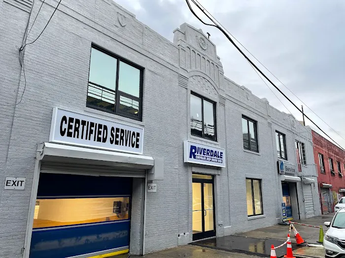 Riverdale Chrysler Jeep Dodge Ram Service Center 2