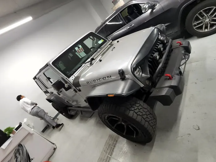 Riverdale Chrysler Jeep Dodge Ram Service Center 7