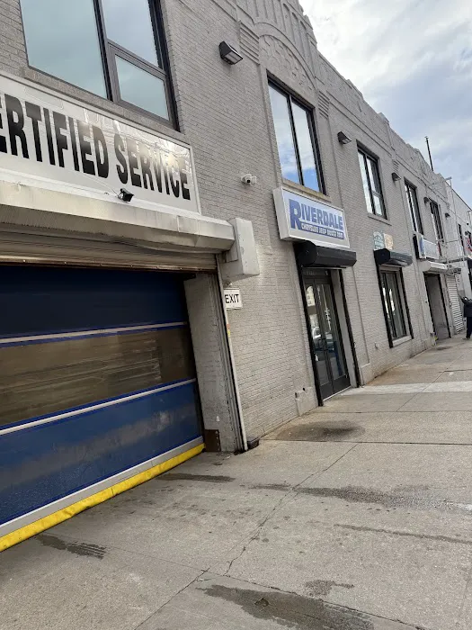 Riverdale Chrysler Jeep Dodge Ram Service Center 9
