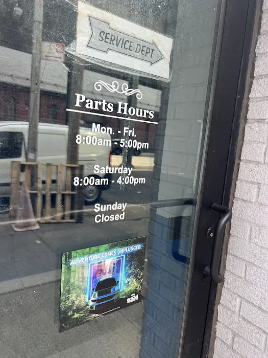 Riverdale Chrysler Jeep Dodge Ram Parts Store 6