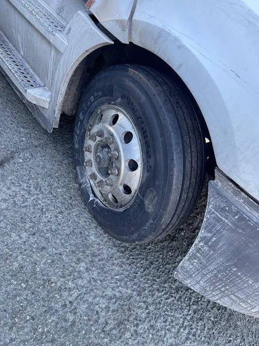 24 Hour Truck Tire Service 0
