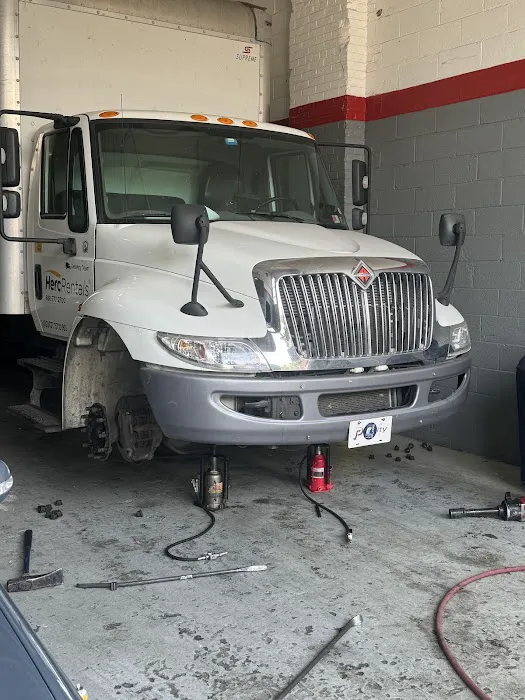 24 Hour Truck Tire Service 2