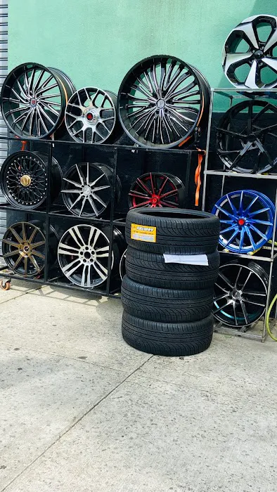 Bob's Discount Tire 3