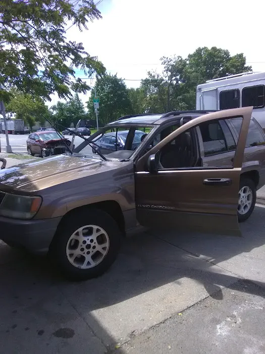 Brothers Auto Glass, Used Auto parts 1