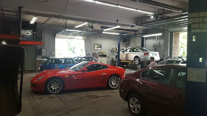 Bronxville Motors 0