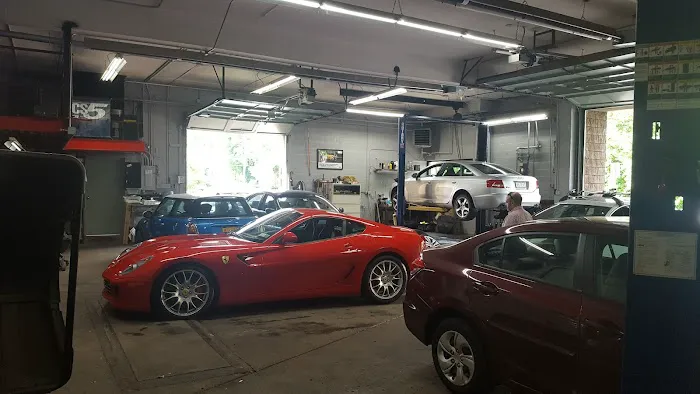 Bronxville Motors 9