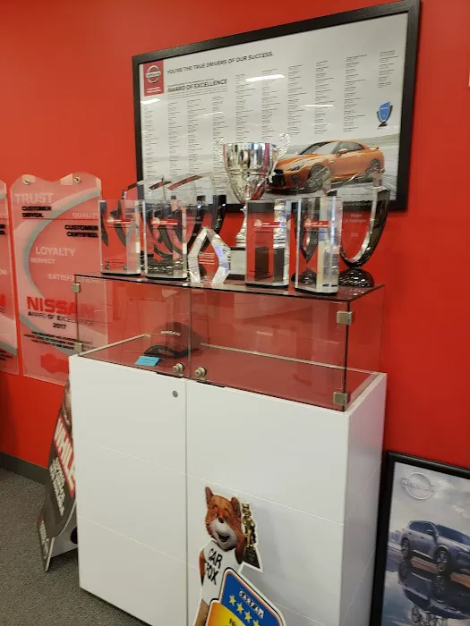 Nissan of Huntington Service 0