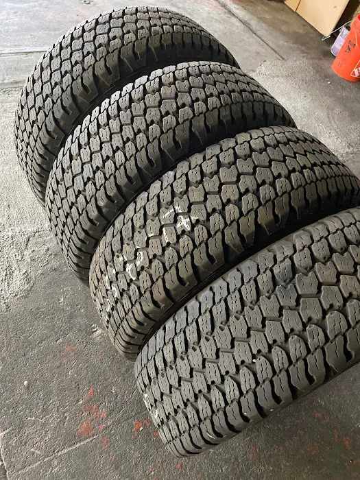 Danny's Tires 0