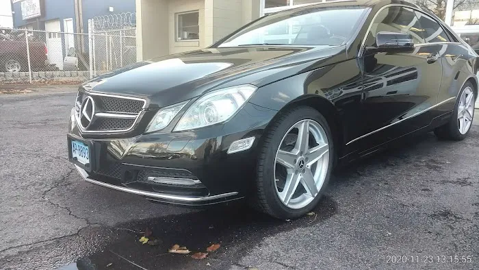 Valiante Auto Body 4