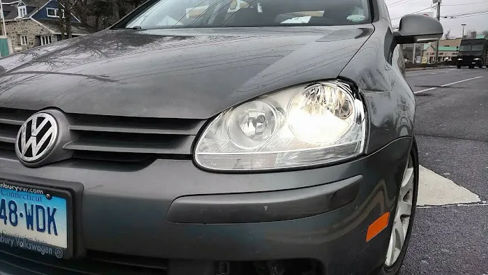 Valiante Auto Body 1