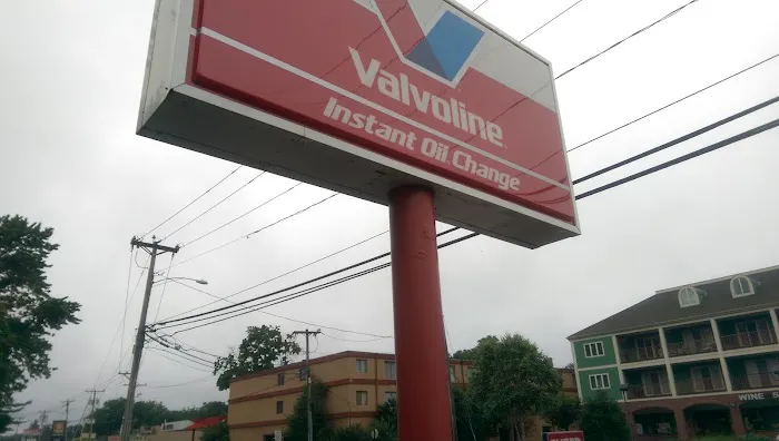 Valvoline Instant Oil Change 4