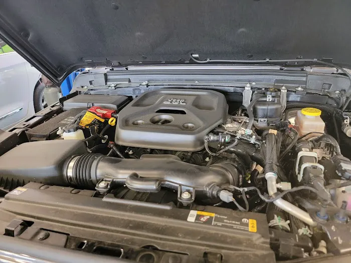 Service - Garavel Jeep Dodge Ram Chrysler 2