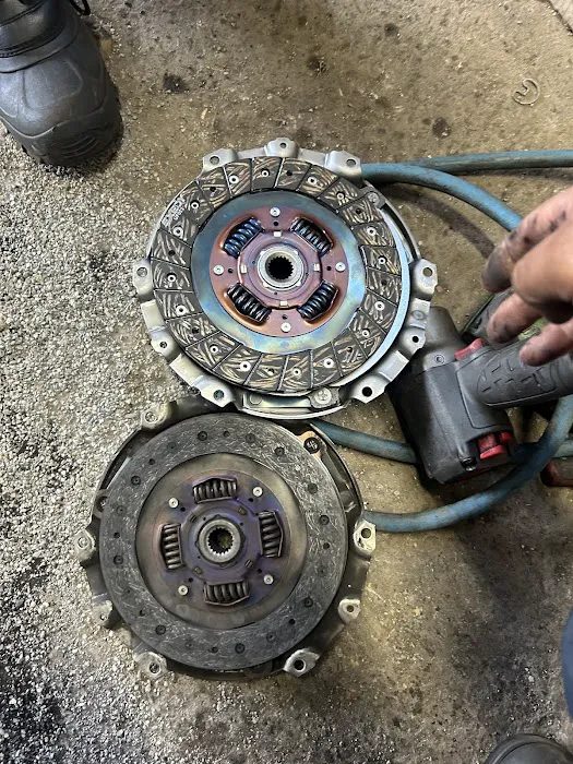 Flores Auto Shop 4
