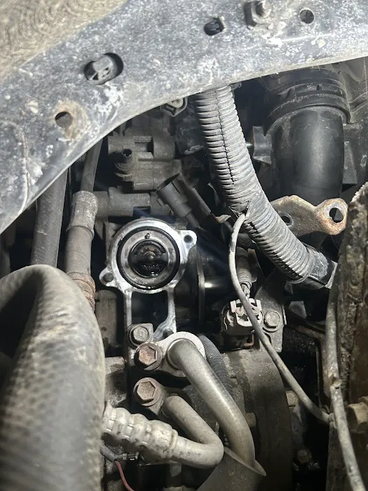 Flores Auto Shop 7