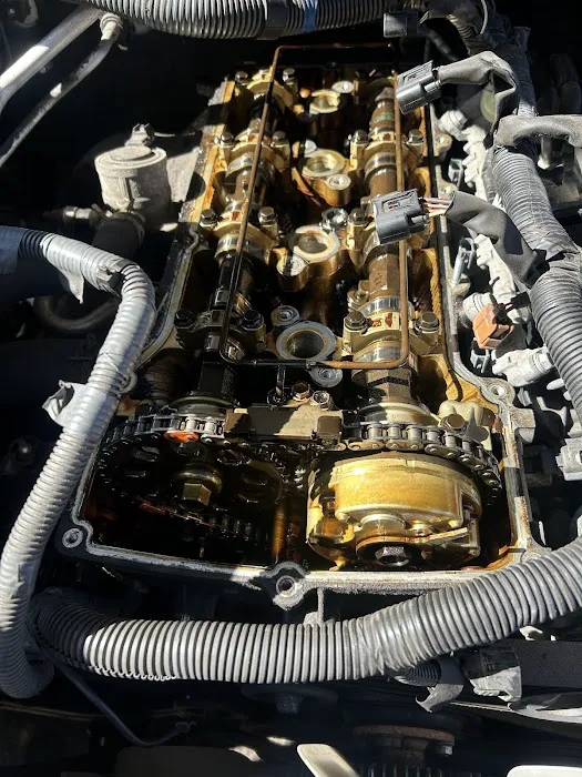 Flores Auto Shop 3