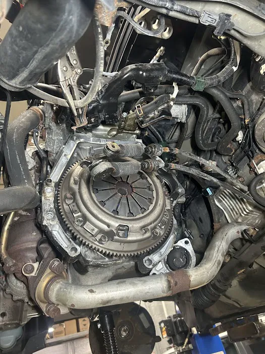 Flores Auto Shop 2