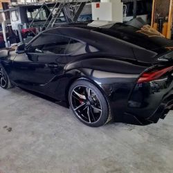 E & S Body Shop ico