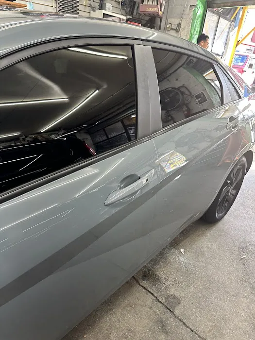 Renzo Auto Collision and Repair 3
