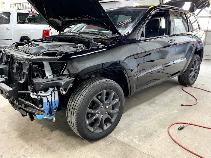 Renzo Auto Collision and Repair 0