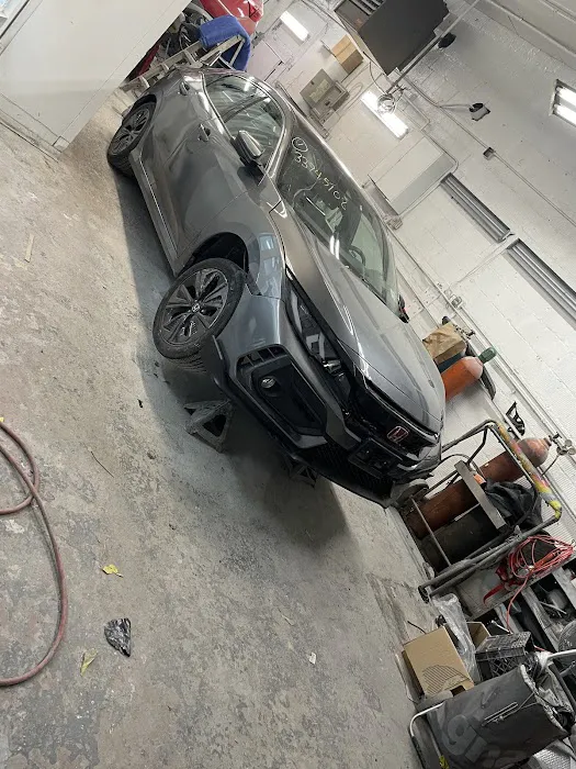 Solly's Auto Center 2