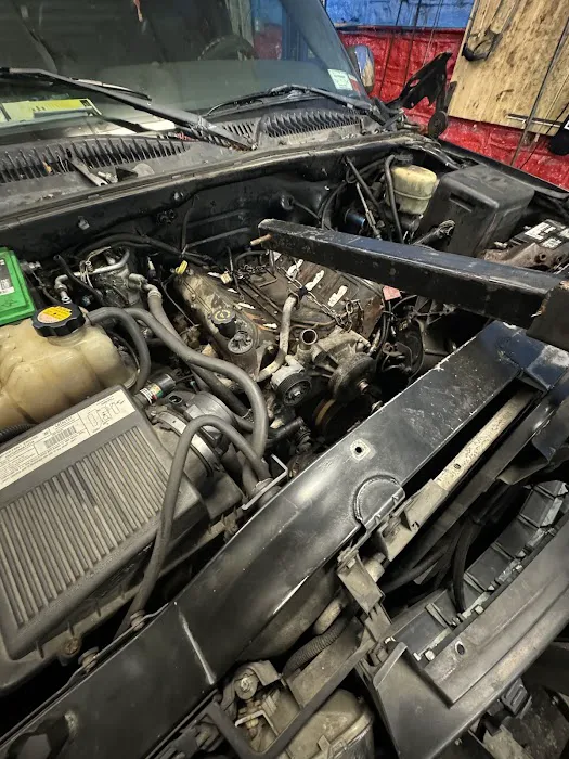 Rivedale Auto Technicians 2