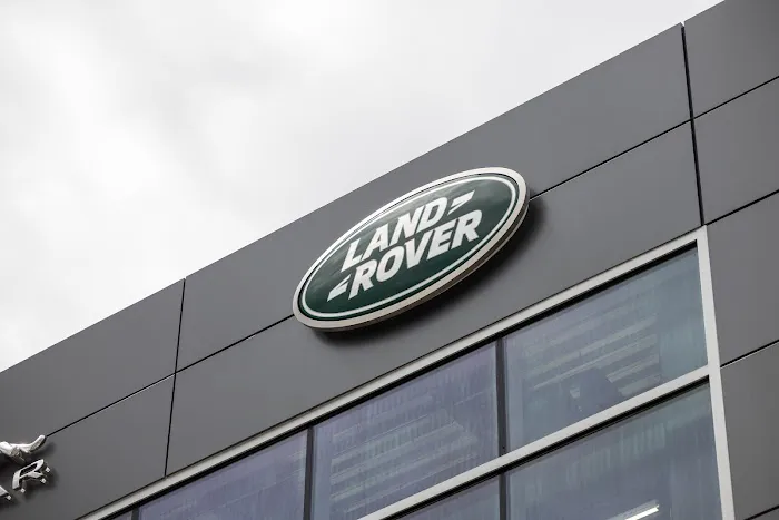Land Rover New Rochelle Parts Center 6