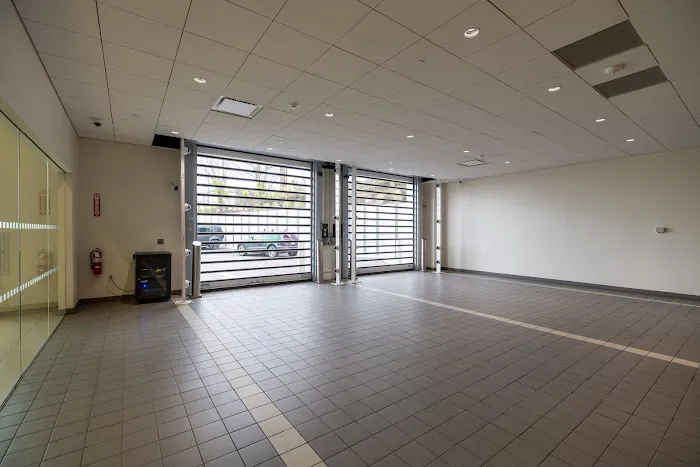Land Rover New Rochelle Service Center 5