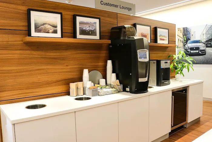 Land Rover New Rochelle Service Center 1