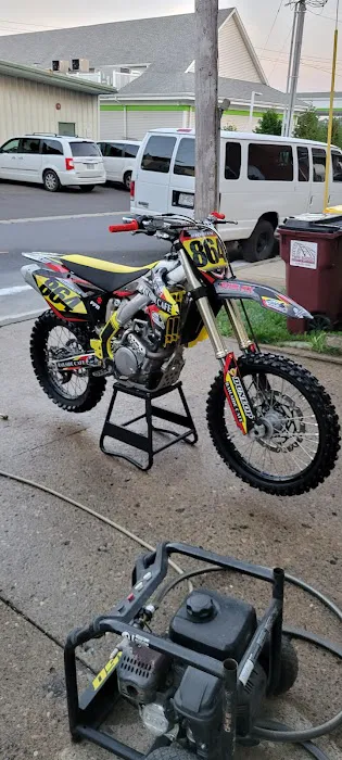 Cam's Autocare & Motorsports 3