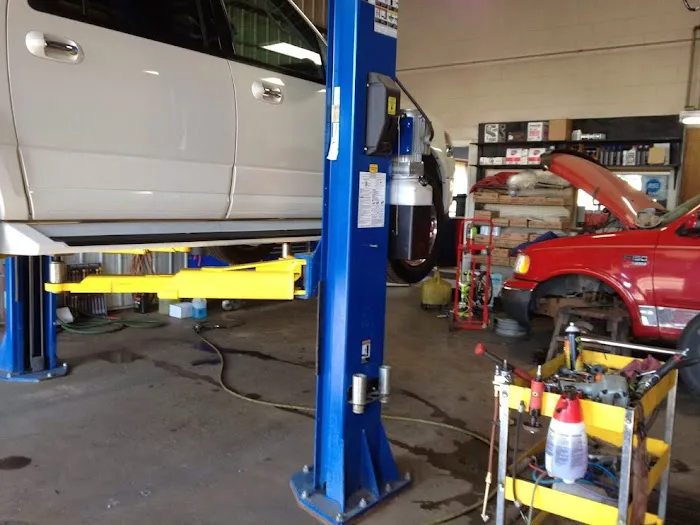 Kauffman Auto Service LLC 3