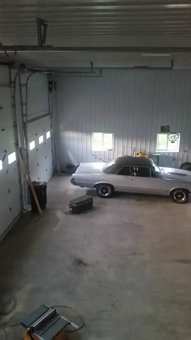 Seubert Auto Body LLC 2