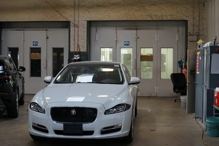 Land Rover Naperville Service 3