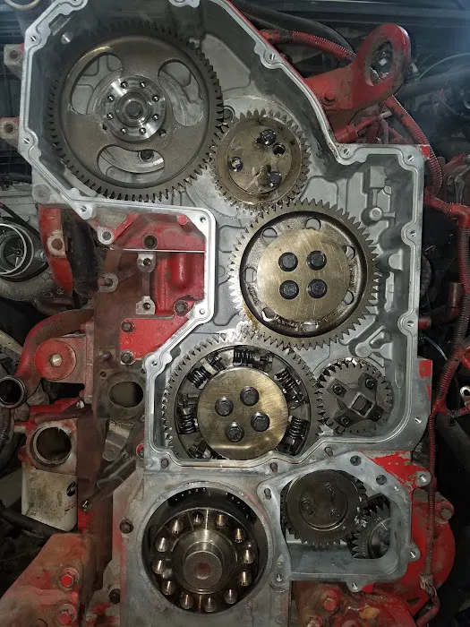 Mobile Truck Repair Road Service 5