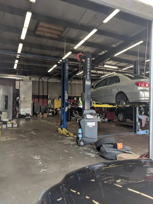 B & G Auto and Tires 3
