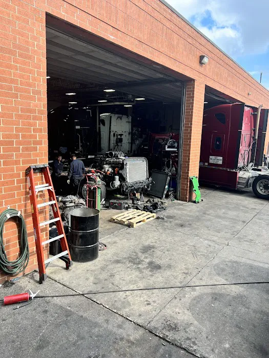 Husky Truck Repair 6