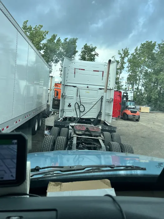 Husky Truck Repair 3