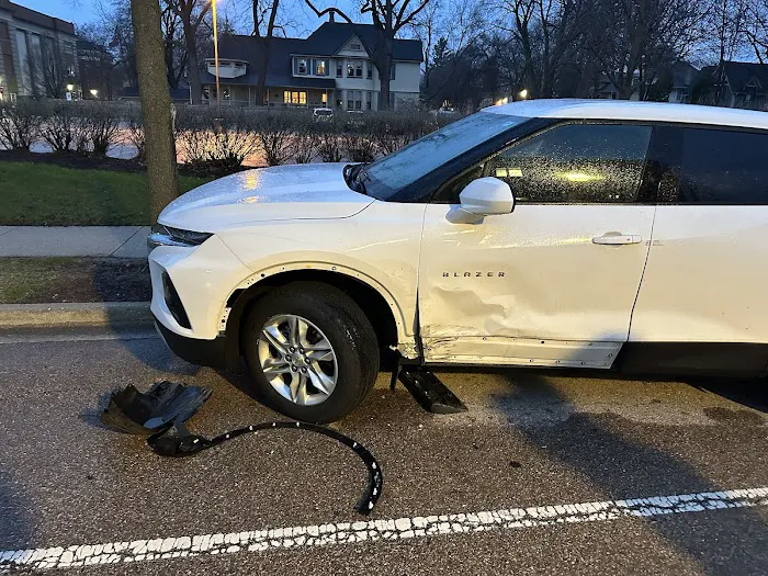 Contours Auto Body LLC 3
