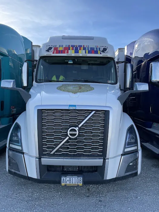 Merx Truck & Trailer - Schaumburg, IL 7