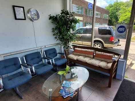 Universal Auto Service 1