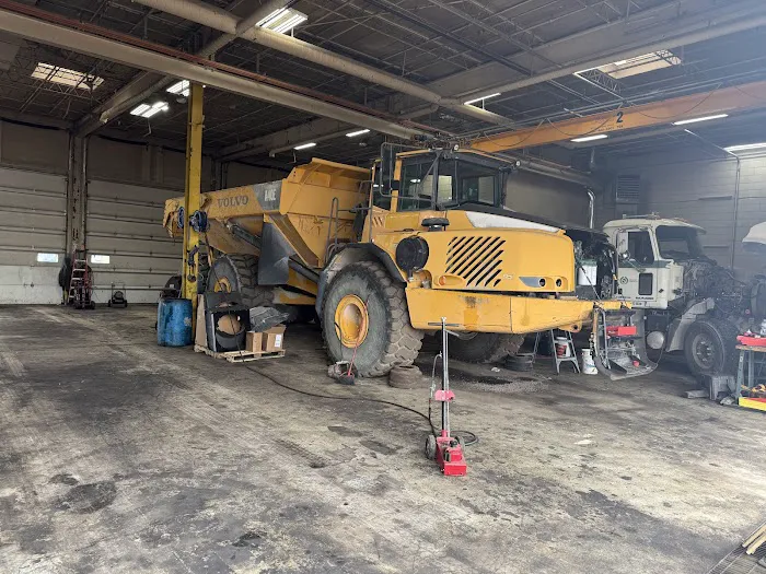Addison Truck & Trailer Repair 8