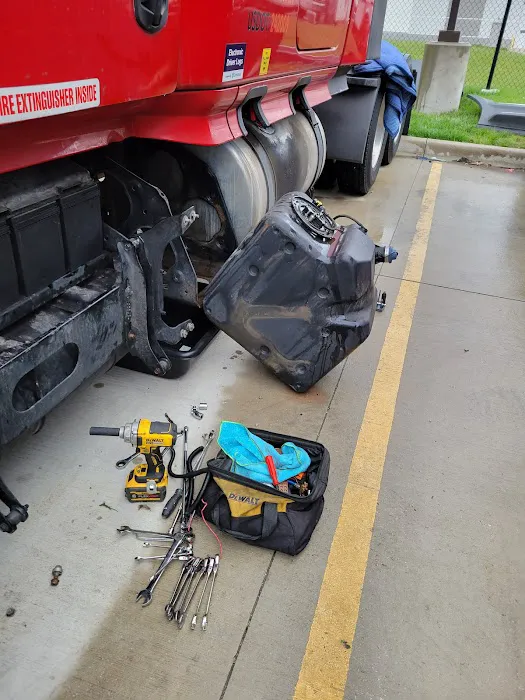 Mobile Truck Repair 3