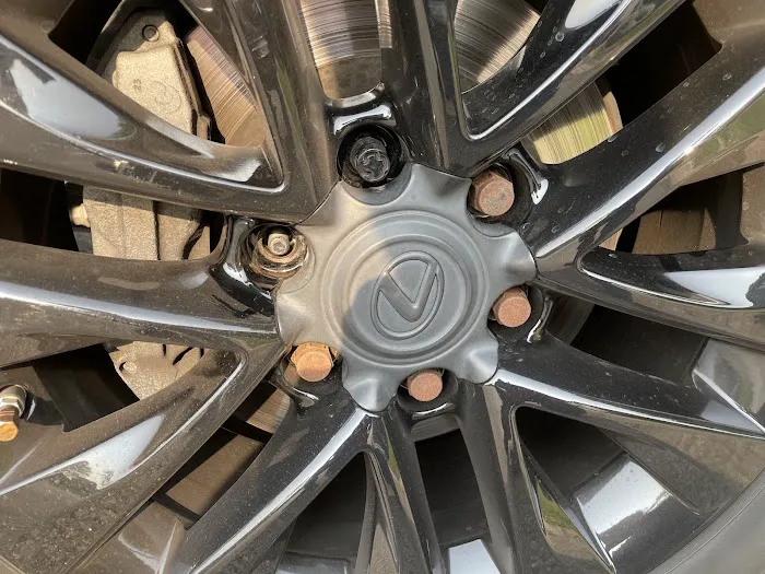 Hart's Collision Center 6