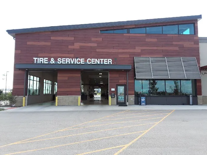 Blain's Farm & Fleet Tires and Auto Service Center - Romeoville, IL 4