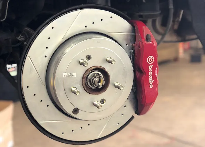 MY TECH AUTO Woodridge Quick Lube and Auto Repair 9