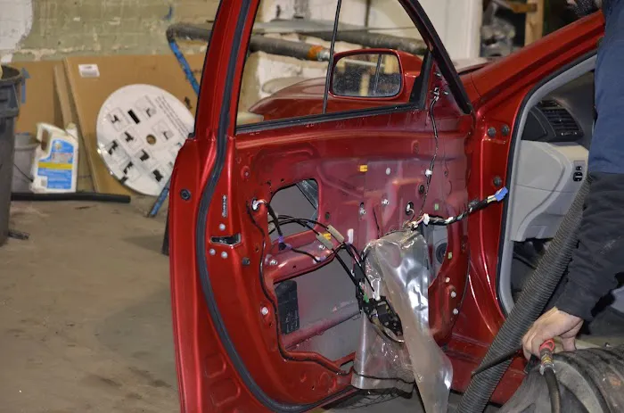 Lincoln Auto Glass 5