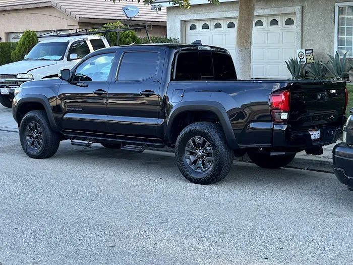 Baldwin hills collision center 5