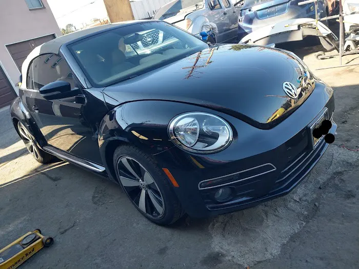 Baldwin hills collision center 4