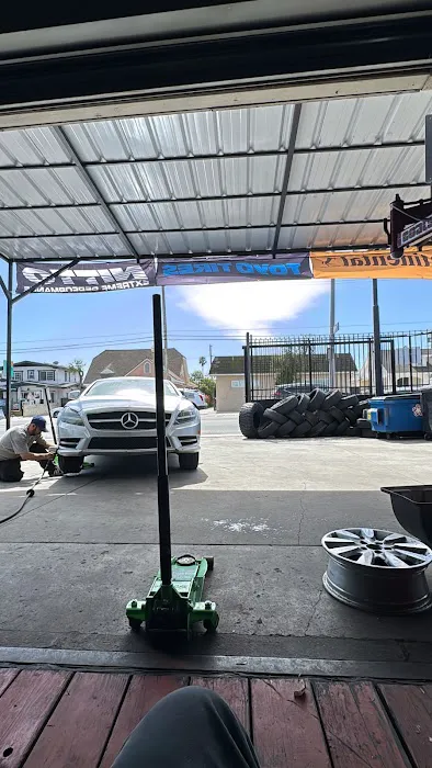Alexander Complete tires 5